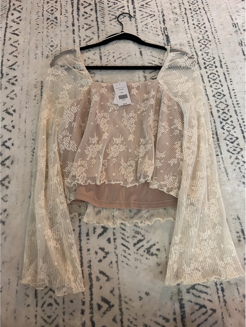 Willow & Root Cream Lace Long Sleeve Top Small